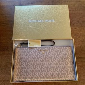 Pink Metallic Wristlet